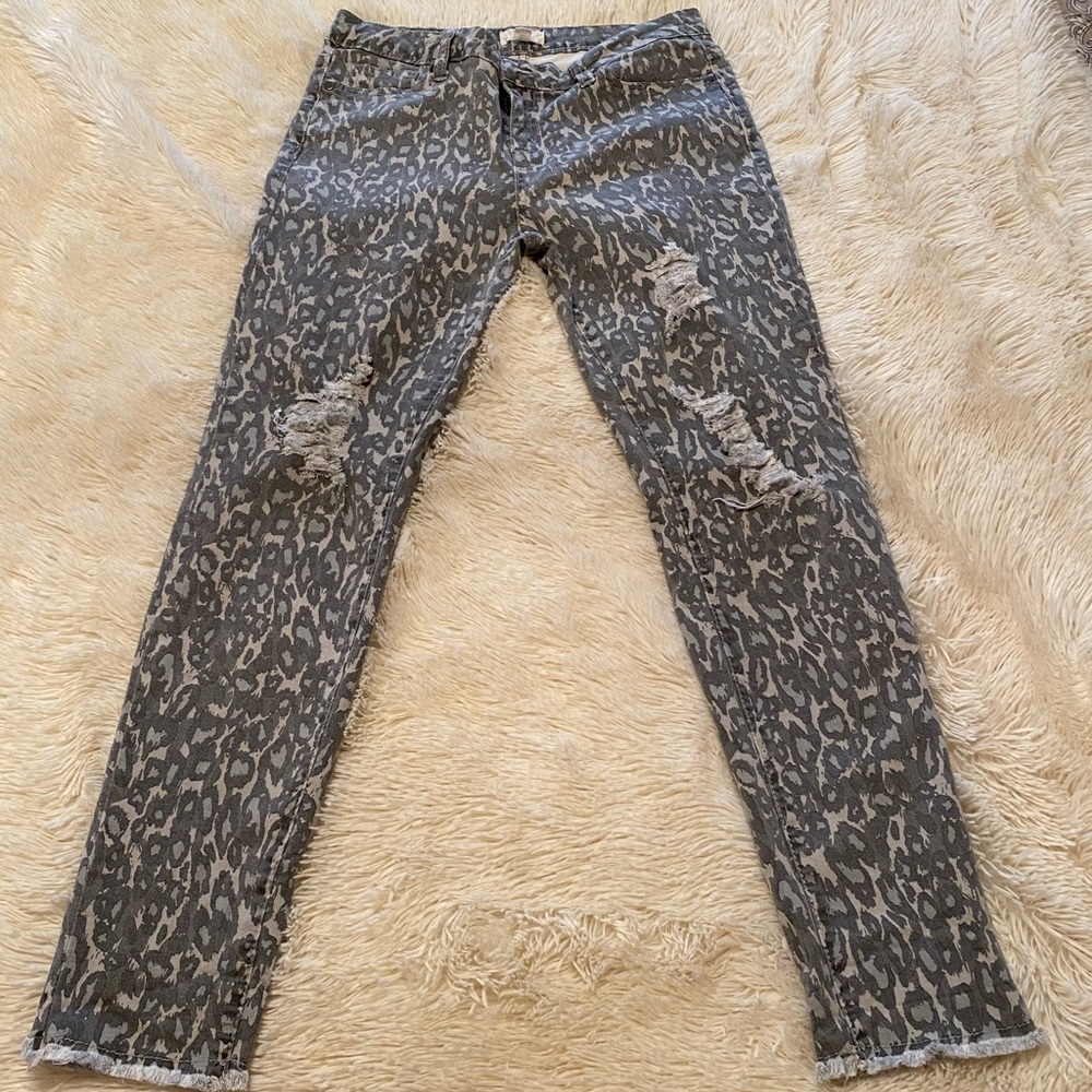 Leopard print boutique jeans/leggings